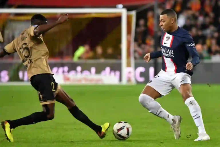 PSG Succumbs to First Defeat in Absence of Messi and Neymar